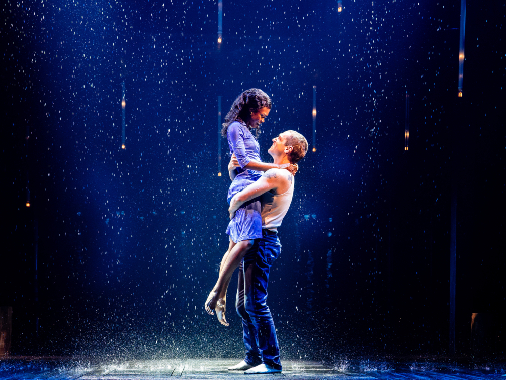Review “The Notebook” (Chicago Shakespeare Theater): Get Ready to Fall in Love!