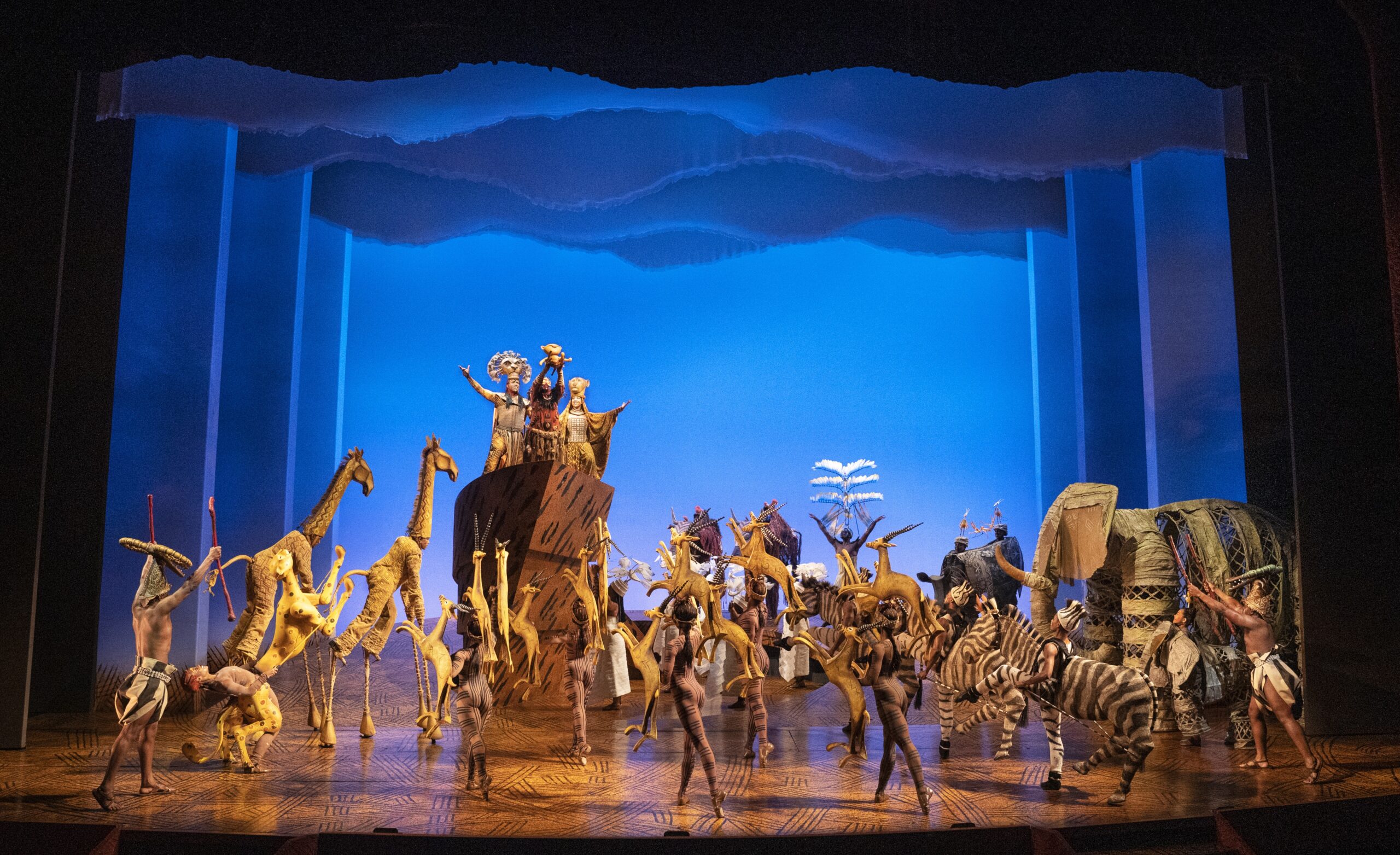 Review “Disney’s The Lion King” (Broadway in Chicago) Transfixing