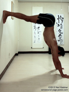 l-handstands-wall-2