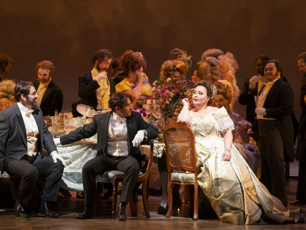 Review “La Traviata” (Lyric Opera): Exquisite, Vibrant Passion