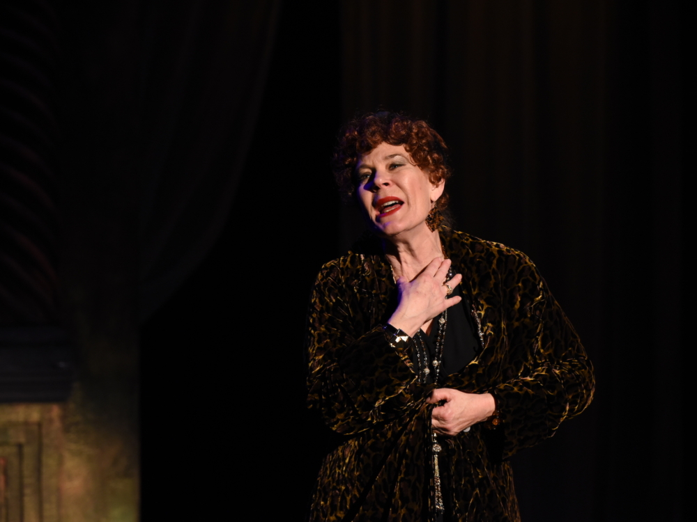 Review “Sunset Boulevard” (Porchlight Music Theatre): ‘With One Look’ Resnik Captivates!