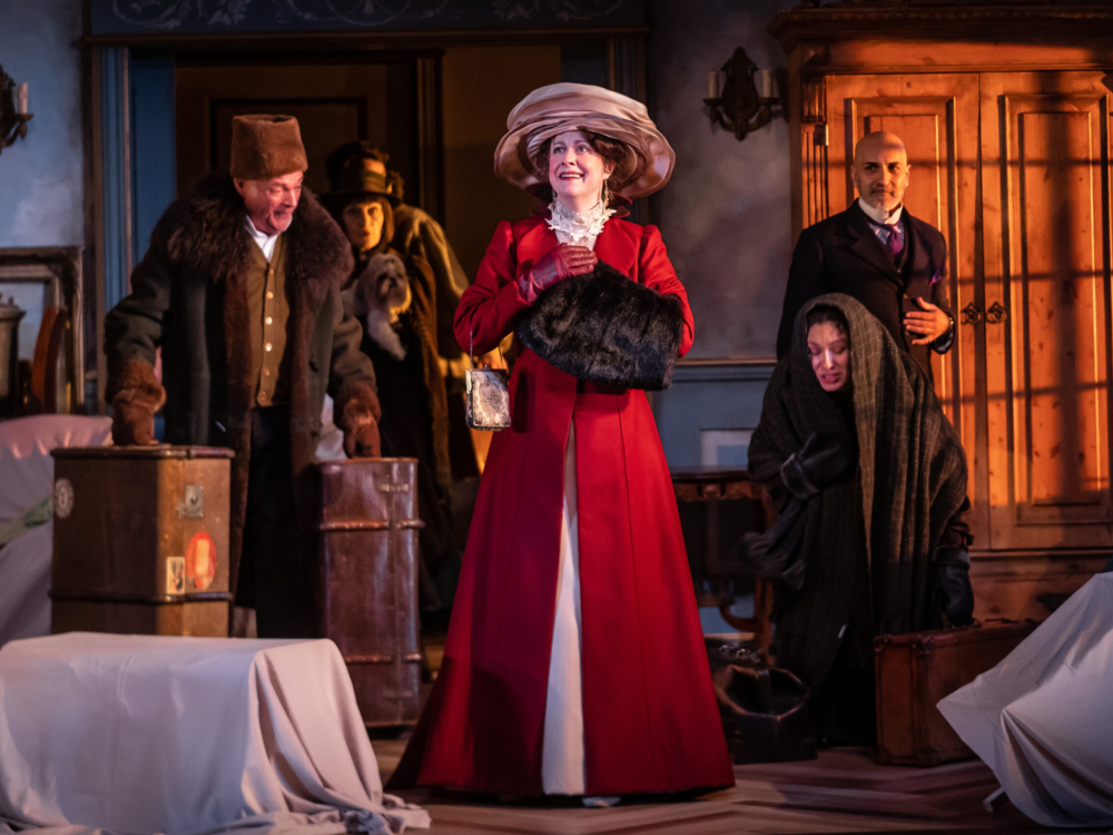 Review “The Cherry Orchard” (Goodman Theatre): Falls Perfect Farewell!