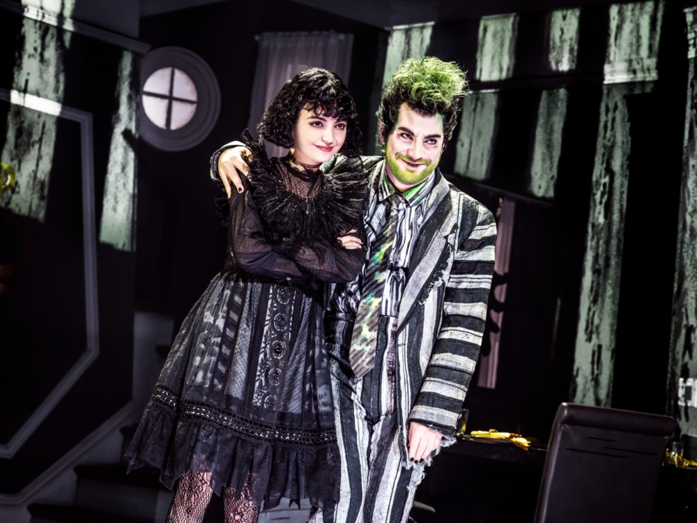 Review “Beetlejuice” (Broadway in Chicago): Ghoul Meets Girl… Hysterical!