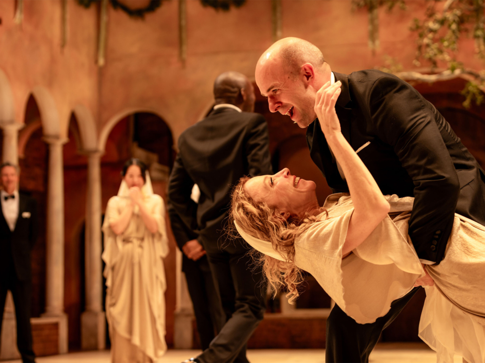 Review “Much Ado About Nothing” (Chicago Shakespeare Theater): Is. SOMETHING. To. See!