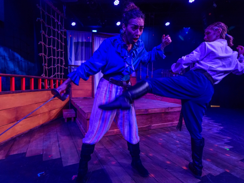 Review “yo ho.” (Babes with Blades Theatre): Small Yet Mighty Five-Person Ensemble!
